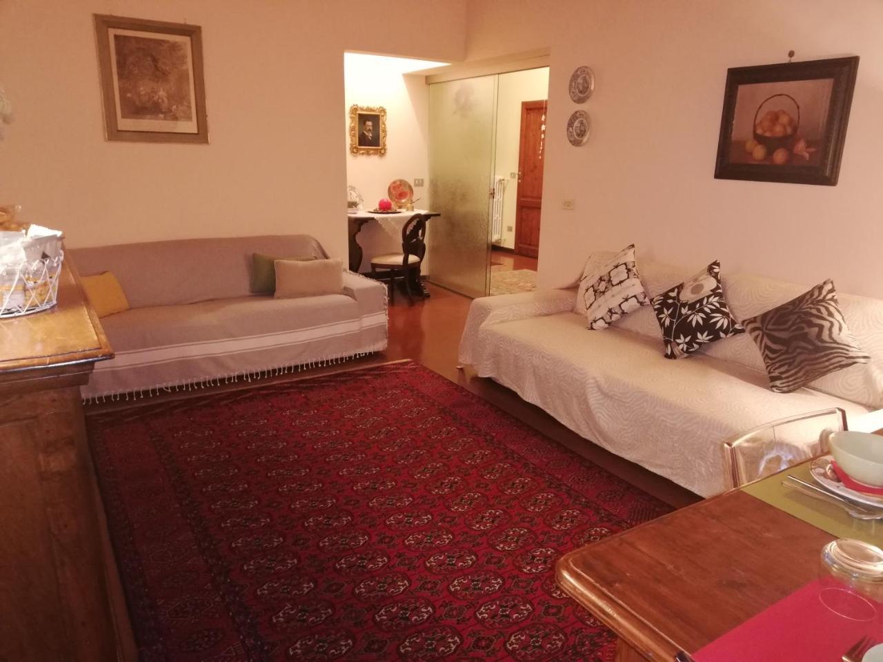 Bed and Breakfast La Rosa Townhouse Флоренція Екстер'єр фото